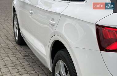 Внедорожник / Кроссовер Audi Q5 2018 в 