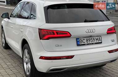 Внедорожник / Кроссовер Audi Q5 2018 в 