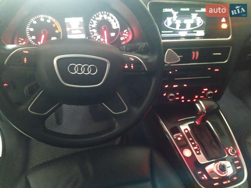 Позашляховик / Кросовер Audi Q5 2015 в Сумах