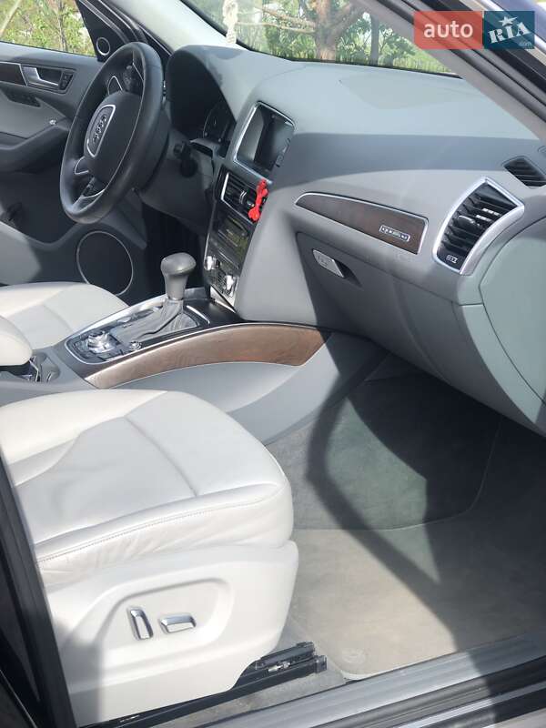 Внедорожник / Кроссовер Audi Q5 2016 в Черновцах
