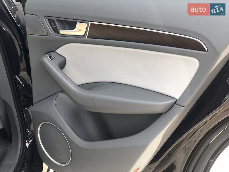 Внедорожник / Кроссовер Audi Q5 2016 в Черновцах
