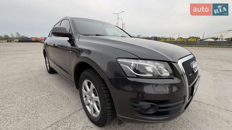 Позашляховик / Кросовер Audi Q5 2012 в Києві