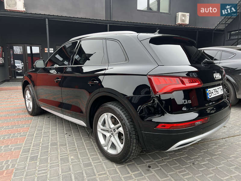 Внедорожник / Кроссовер Audi Q5 2018 в Одессе
