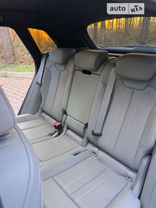 Внедорожник / Кроссовер Audi Q5 2017 в Львове