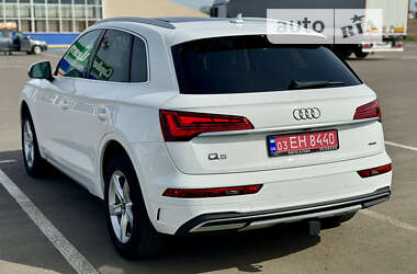 Внедорожник / Кроссовер Audi Q5 2021 в Луцке