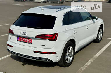 Позашляховик / Кросовер Audi Q5 2021 в Луцьку