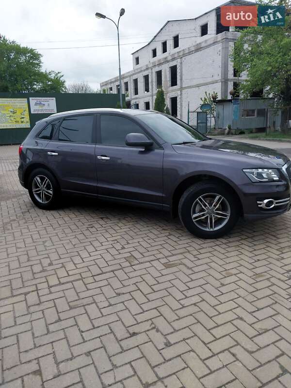 Позашляховик / Кросовер Audi Q5 2011 в Хмельницькому