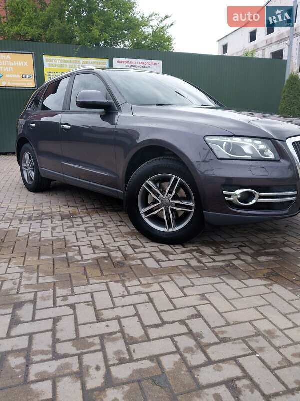 Позашляховик / Кросовер Audi Q5 2011 в Хмельницькому