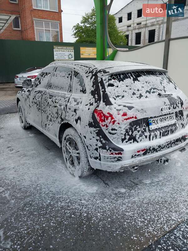 Позашляховик / Кросовер Audi Q5 2011 в Хмельницькому