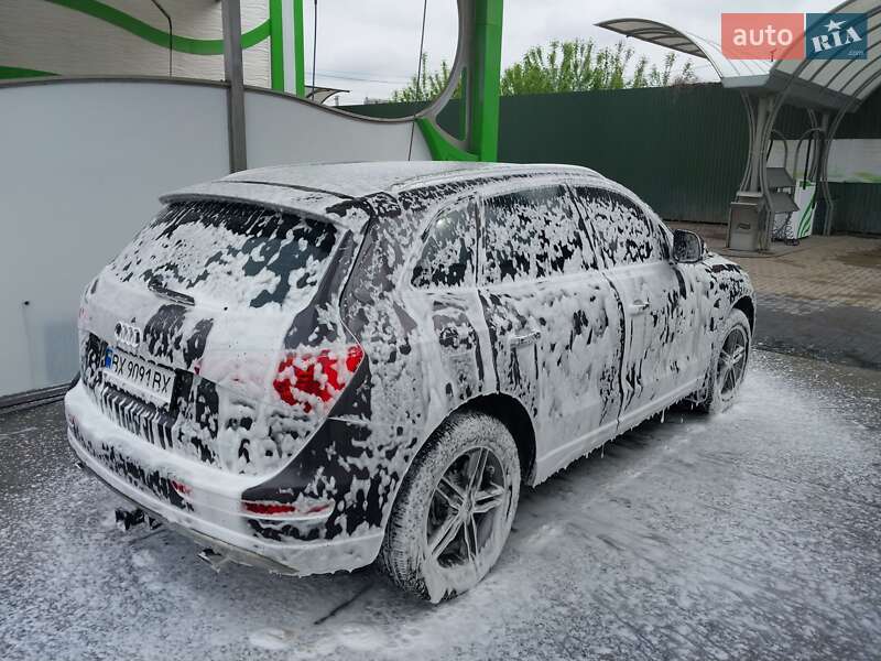Позашляховик / Кросовер Audi Q5 2011 в Хмельницькому