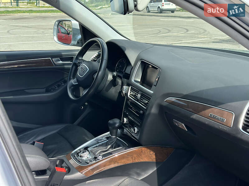 Внедорожник / Кроссовер Audi Q5 2015 в Ивано-Франковске