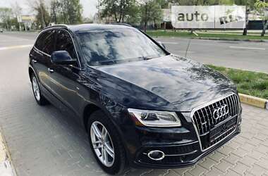 Внедорожник / Кроссовер Audi Q5 2015 в 