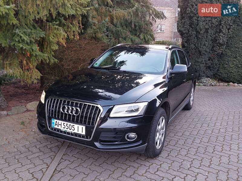 Внедорожник / Кроссовер Audi Q5 2012 в Черновцах