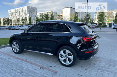 Внедорожник / Кроссовер Audi Q5 2021 в Ужгороде