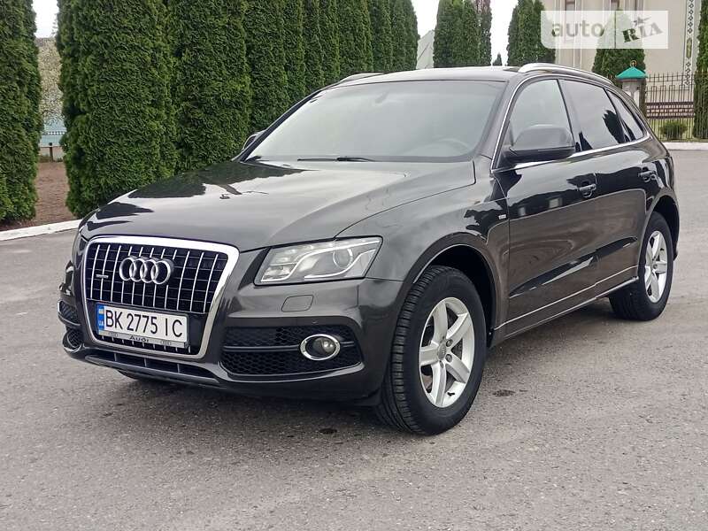 Позашляховик / Кросовер Audi Q5 2011 в Дубні