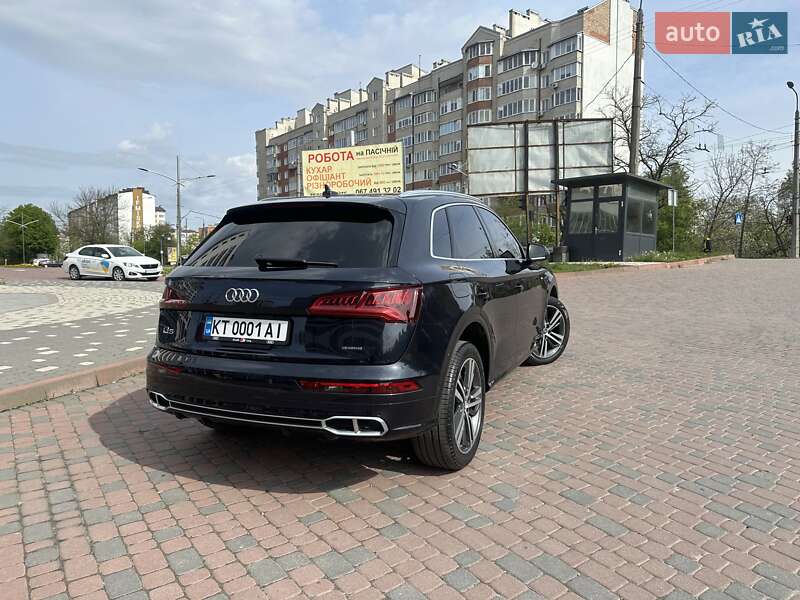 Внедорожник / Кроссовер Audi Q5 2020 в Ивано-Франковске