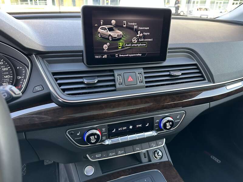Внедорожник / Кроссовер Audi Q5 2019 в Днепре