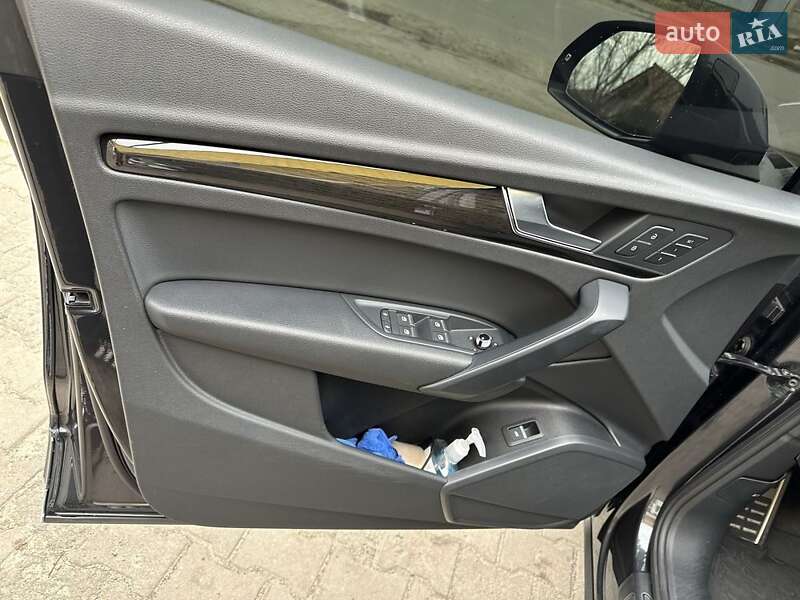 Внедорожник / Кроссовер Audi Q5 2019 в Львове