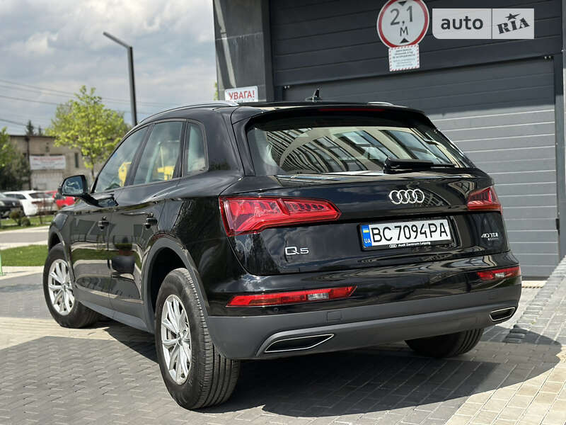 Внедорожник / Кроссовер Audi Q5 2019 в Львове