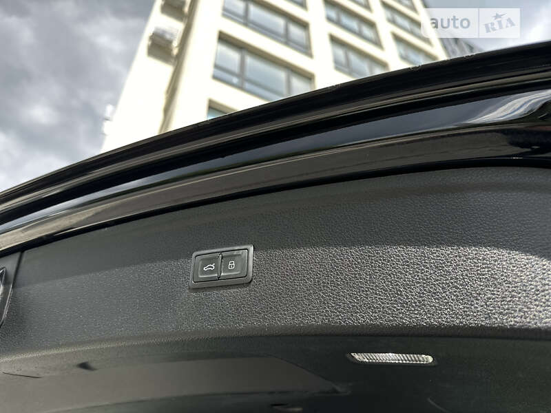 Внедорожник / Кроссовер Audi Q5 2019 в Львове