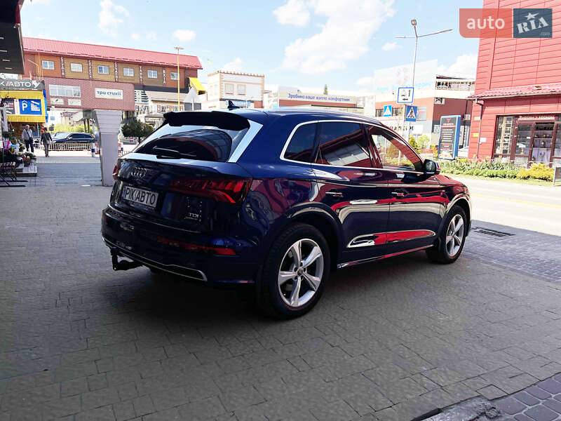 Внедорожник / Кроссовер Audi Q5 2017 в Львове