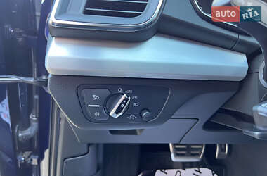 Внедорожник / Кроссовер Audi Q5 2017 в 