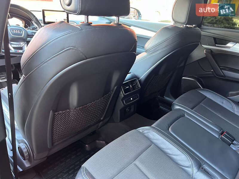 Внедорожник / Кроссовер Audi Q5 2017 в Львове