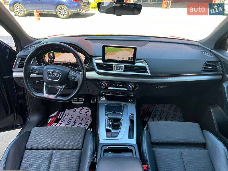 Внедорожник / Кроссовер Audi Q5 2017 в Львове