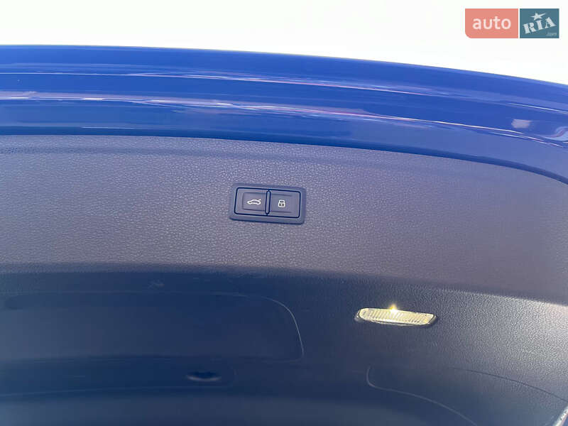 Внедорожник / Кроссовер Audi Q5 2017 в Львове