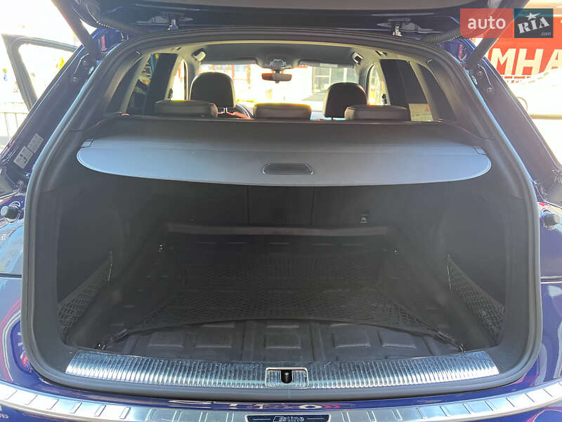 Внедорожник / Кроссовер Audi Q5 2017 в Львове