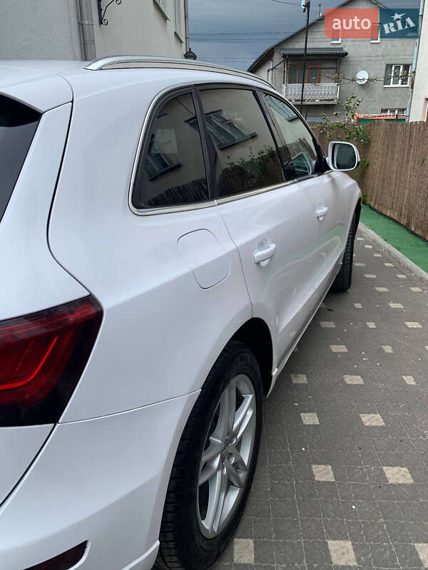 Внедорожник / Кроссовер Audi Q5 2012 в Львове