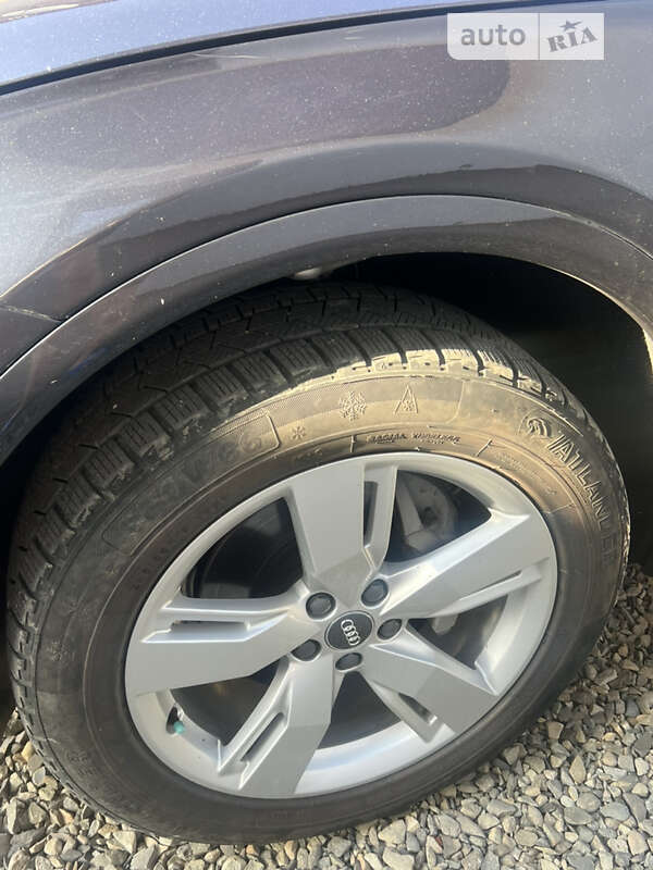 Внедорожник / Кроссовер Audi Q5 2017 в Тячеве фото 4 Внедорожник / Кроссовер Audi Q5 2017 в Тячеве