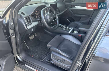 Внедорожник / Кроссовер Audi Q5 2018 в 