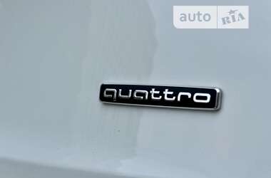 Позашляховик / Кросовер Audi Q5 2020 в 