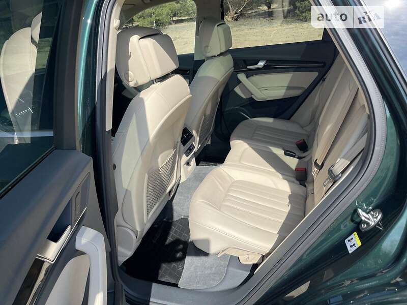 Внедорожник / Кроссовер Audi Q5 2018 в Днепре