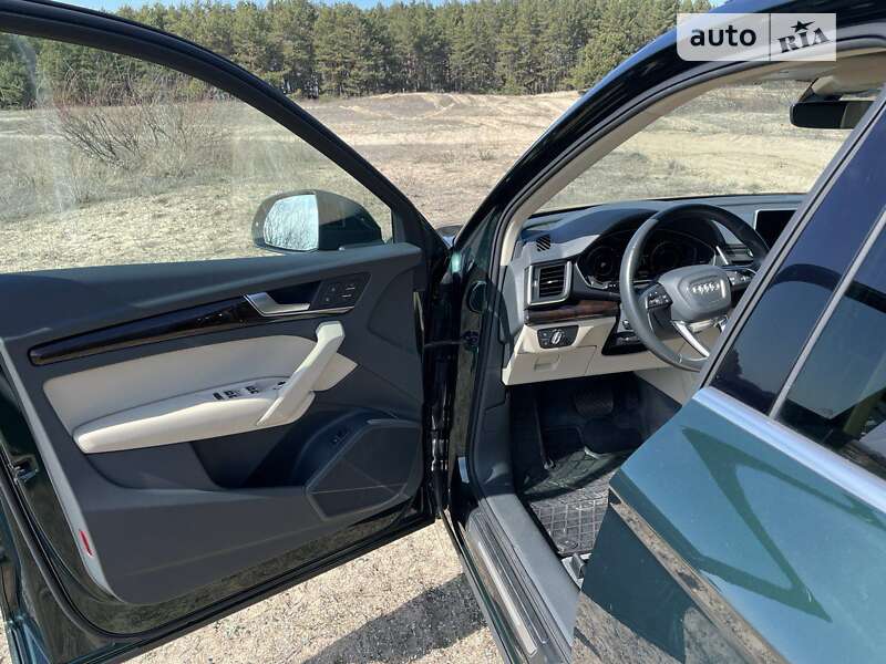 Внедорожник / Кроссовер Audi Q5 2018 в Днепре