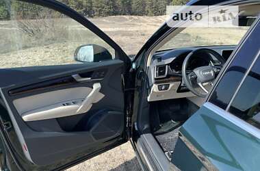 Внедорожник / Кроссовер Audi Q5 2018 в 