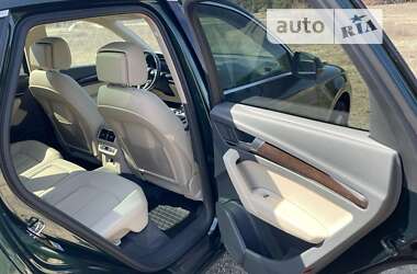 Внедорожник / Кроссовер Audi Q5 2018 в 