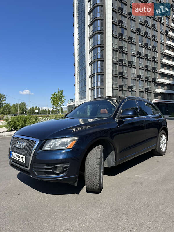 Внедорожник / Кроссовер Audi Q5 2011 в Киеве