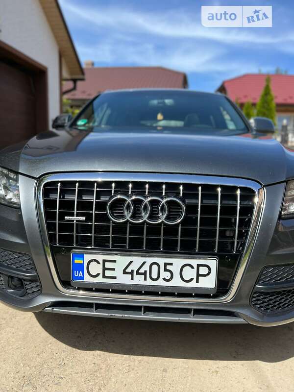 Позашляховик / Кросовер Audi Q5 2010 в Чернівцях