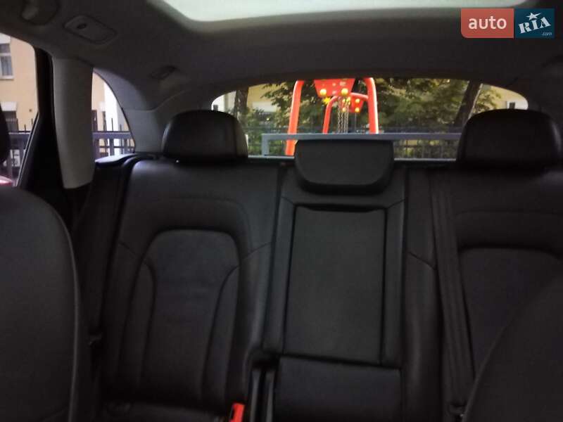 Внедорожник / Кроссовер Audi Q5 2015 в Киеве