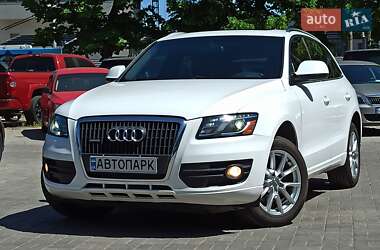 Внедорожник / Кроссовер Audi Q5 2010 в Днепре