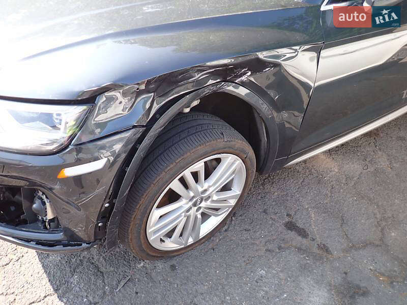 Внедорожник / Кроссовер Audi Q5 2017 в Ровно