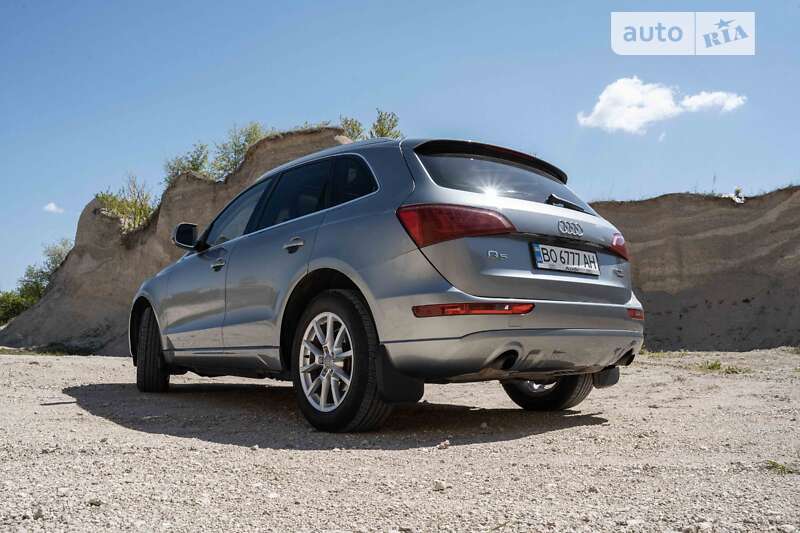 Позашляховик / Кросовер Audi Q5 2011 в Тернополі