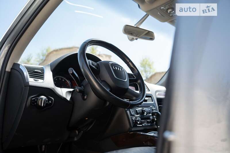 Позашляховик / Кросовер Audi Q5 2011 в Тернополі