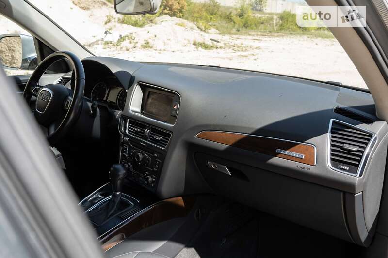 Позашляховик / Кросовер Audi Q5 2011 в Тернополі