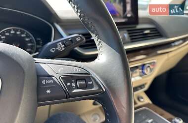 Внедорожник / Кроссовер Audi Q5 2017 в 