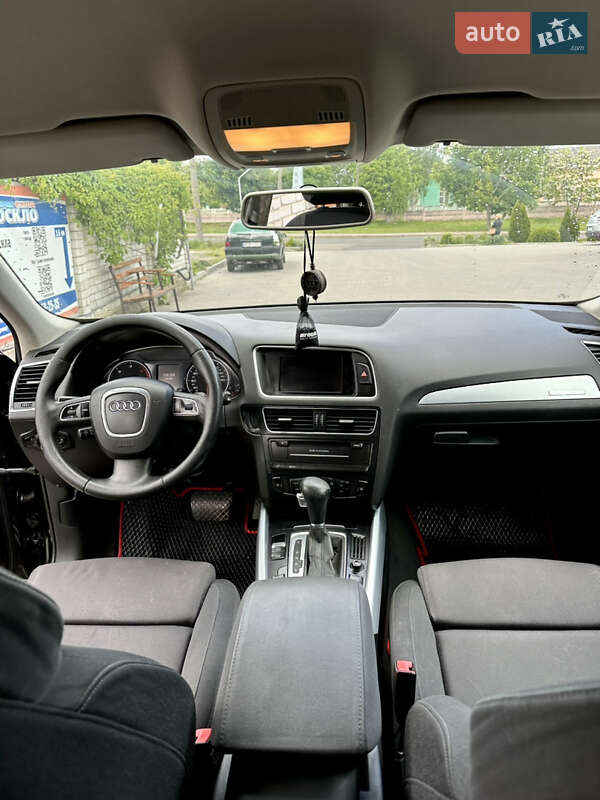 Внедорожник / Кроссовер Audi Q5 2011 в Смеле