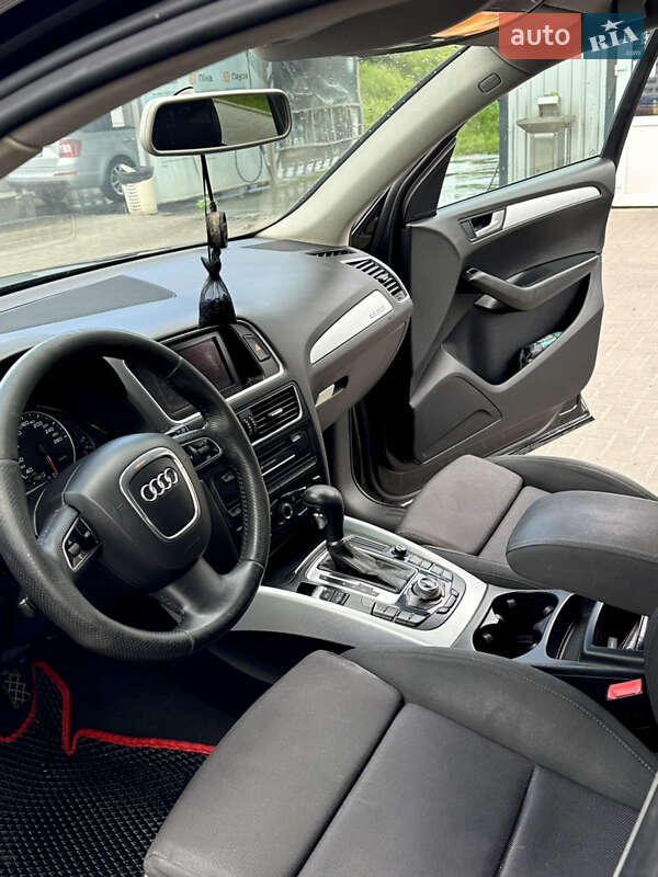 Внедорожник / Кроссовер Audi Q5 2011 в Смеле