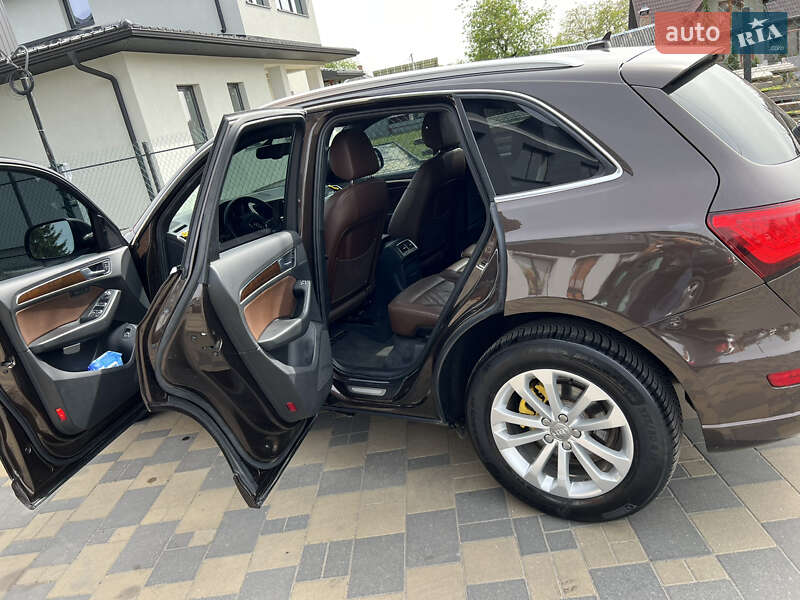 Внедорожник / Кроссовер Audi Q5 2015 в Владимире
